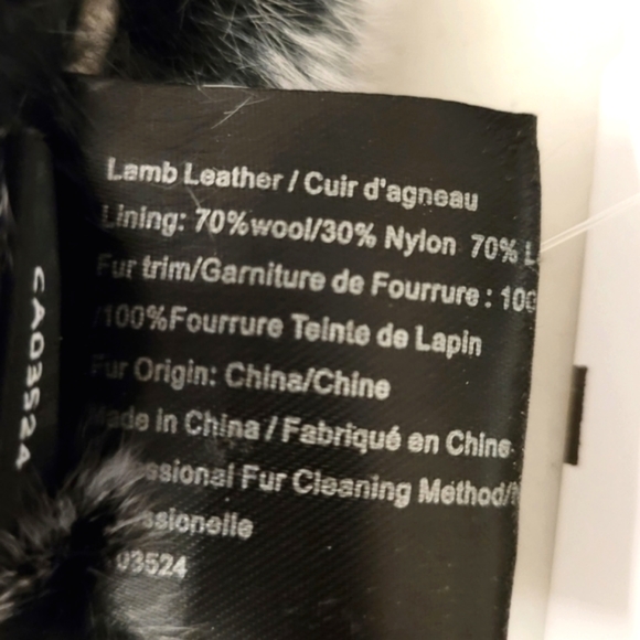 SOLD | ✨️NWT✨️ Rabbit fur trimmed lamb leather gloves - Picture 3 of 4
